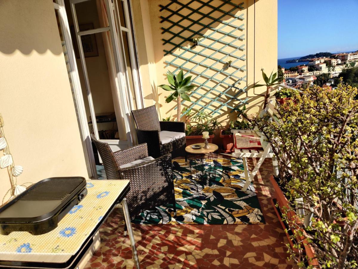 Vintage Flat Overlooking Villefranche Bay Apartment Exterior foto